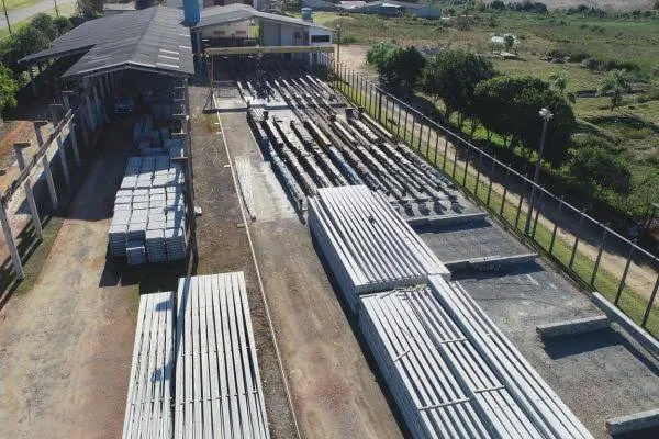 Poste 10 m 600 daN em Poço Verde